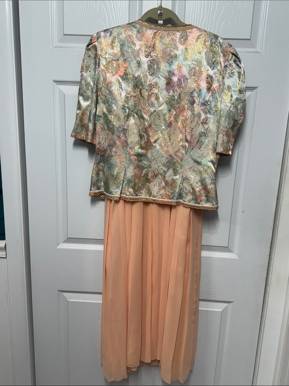 Vintage Floral 2 Piece Peach Midi Dress with Brocade Jacket - Picture 2 of 12